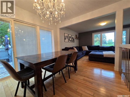 1205 Douglas Road, Weyburn, SK 