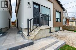 728 ELEVENTH Avenue Unit# B Hamilton, ON L8T 2K8