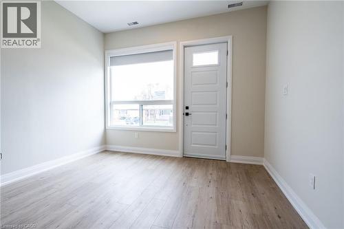 728 ELEVENTH Avenue Unit# B , Hamilton, Ontario L8T 2K8 2