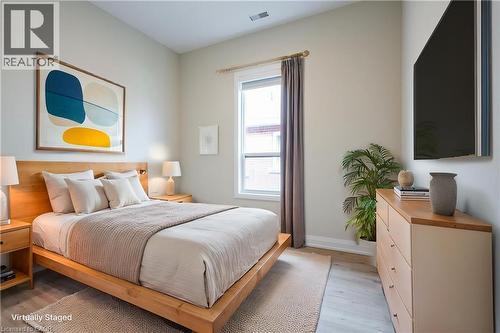 728 ELEVENTH Avenue Unit# B , Hamilton, Ontario L8T 2K8 4