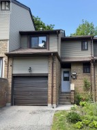 48 CARLETON PLACE S Brampton, ON L6T 3Z4