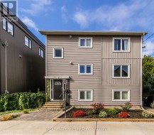 A - 276 CARRUTHERS AVENUE Ottawa, ON K1Y 1N9