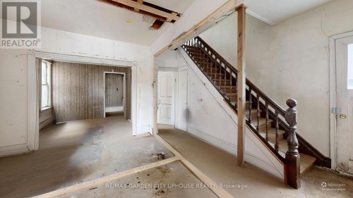 Room off the entrance & stairs to 2nd floor - 71 Queen Street, St. Catharines (Downtown), ON 