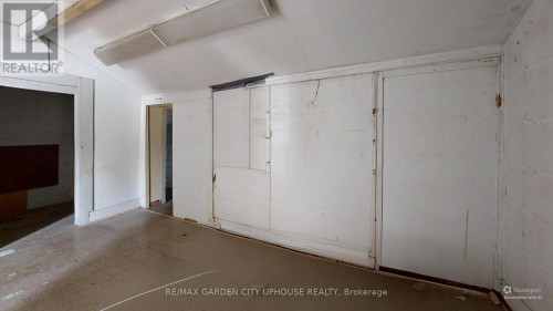 Main floor back room - 71 Queen Street, St. Catharines (Downtown), ON 