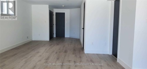 LOWER UNIT - 2214 TOKALA TRAIL , London North, Ontario N6G 0V8 3