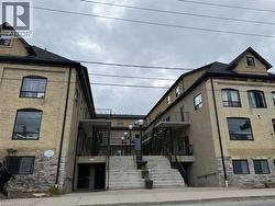 12 BRIDGEPORT Road E Unit# 18  Waterloo, ON N2J 2J3