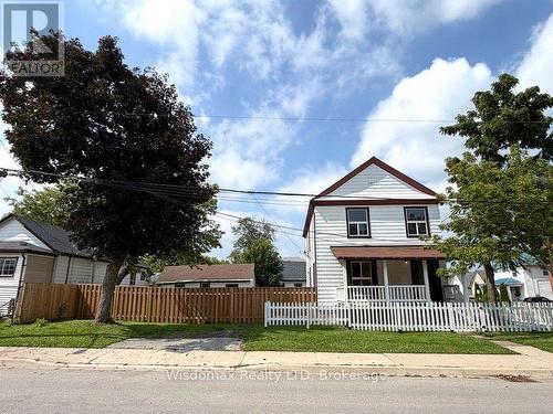4731 SAINT LAWRENCE AVENUE  Niagara Falls (Downtown), ON L2E 3X8