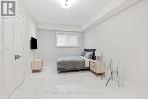 90 Glen Rush Boulevard, Toronto, ON 