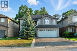 27 SOUTHWOOD Crescent  Caledonia, ON N3W 0A6