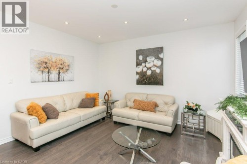 43 Compass Trail, Cambridge, ON 