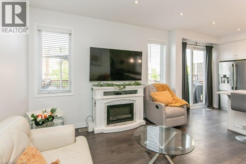 43 Compass Trail, Cambridge, ON 