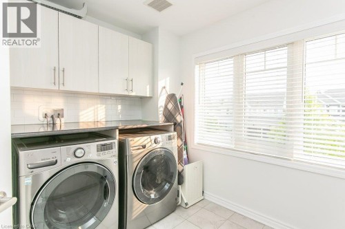 43 Compass Trail, Cambridge, ON 