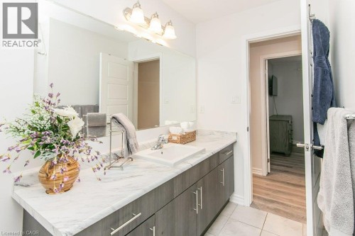 43 Compass Trail, Cambridge, ON 