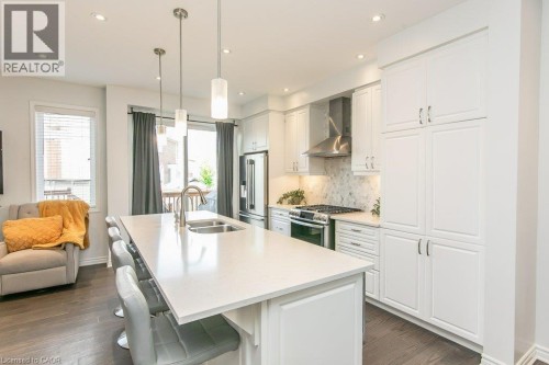 43 Compass Trail, Cambridge, ON 