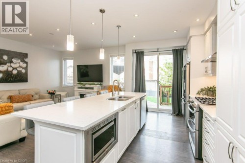 43 Compass Trail, Cambridge, ON 