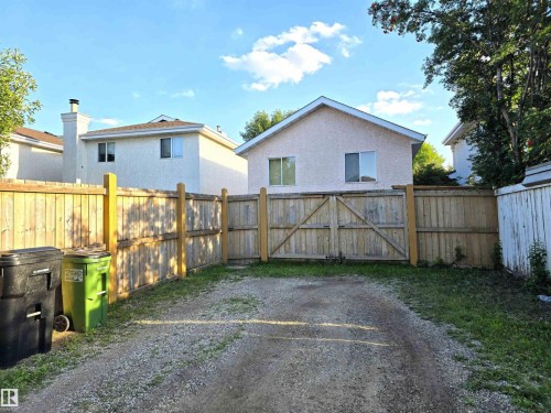 176 River Pt Nw, Edmonton, AB 