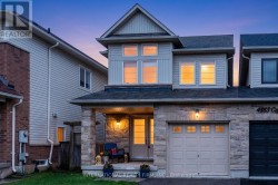 4881 CAPRI CRESCENT  Burlington, ON L7M 0H8