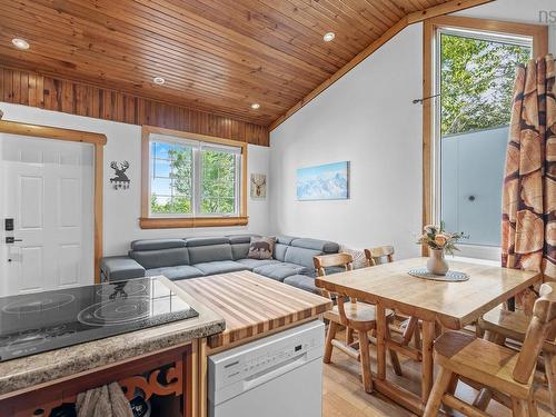 74 Lorenzos Way, Sutherland Lake, NS 
