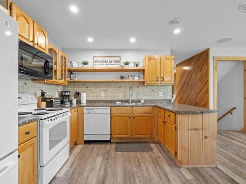 74 Lorenzos Way, Sutherland Lake, NS 