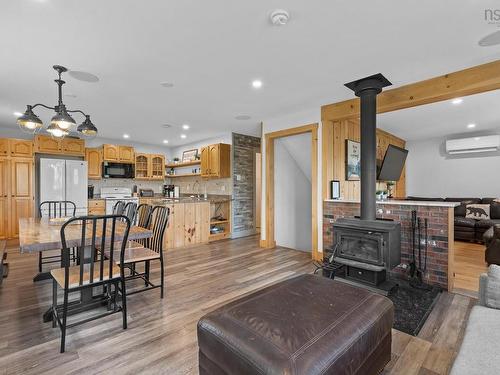 74 Lorenzos Way, Sutherland Lake, NS 
