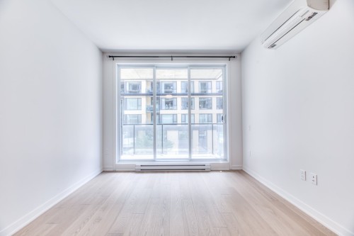 Salon - 333-1485 Rue Des Bassins, Montréal (Le Sud-Ouest), QC 