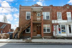 30A Rue Ste-Anne  Sainte-Anne-De-Bellevue, QC H9X 1L3