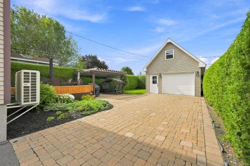Garage - 17075 Av. St-Onge, Saint-Hyacinthe, QC 
