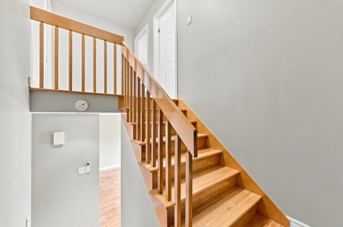 Escalier - 17075 Av. St-Onge, Saint-Hyacinthe, QC 