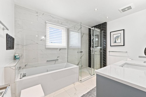 Salle de bains - 17075 Av. St-Onge, Saint-Hyacinthe, QC 