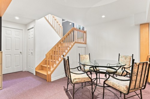 Salle familiale - 17075 Av. St-Onge, Saint-Hyacinthe, QC 