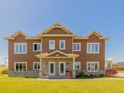 201-30 Rue de la Rencontre Sainte-Catherine-De-La-Jacques-Cartier, QC G3N 3B7