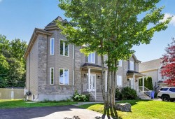 1026 Rue Gilles-Lupien  Trois-Rivières, QC G9C 0B5