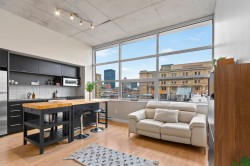 811-630 Rue William Montréal (Ville-Marie), QC H3C 4C9
