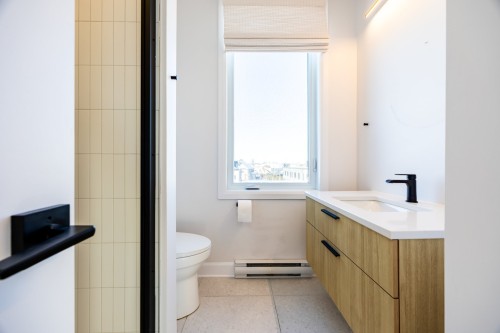 Bathroom - 111 Av. Des Chênes, Candiac, QC 
