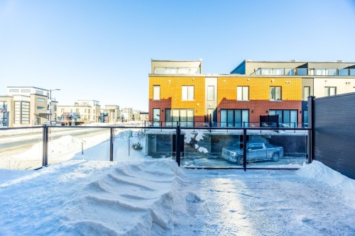 Balcony - 111 Av. Des Chênes, Candiac, QC 