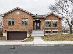 505 Rue Rochon  Saint-Laurent (Montréal), QC H4N 1T2