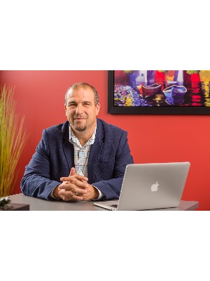 Nick Vinicombe, Owner/Manager - St. John's, NL