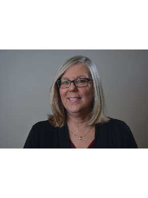 Donna  Coker, Sales Representative - NEWMARKET, ON