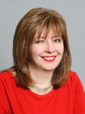 Larysa Hrynda, Sales Representative - Toronto, ON
