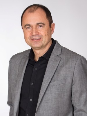 Jorge Oliveira, Sales Representative - Toronto, ON