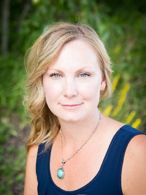 Amy Greenwood, Sales Representative - Kindersley, SK