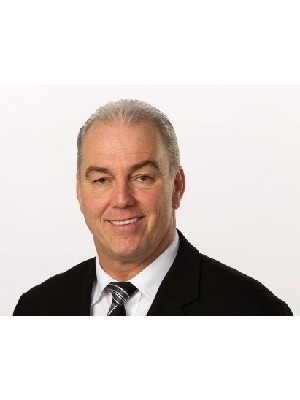 Jean Claude Jr. Roussel, Residential and Commercial Real Estate Broker - St-Hubert, QC