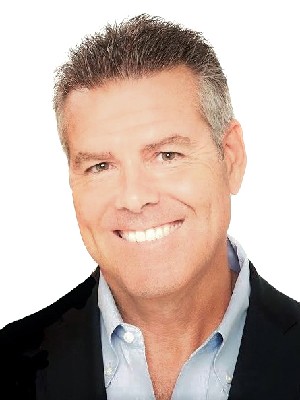 Paul Owen, Residential and Commercial Real Estate Broker - Pointe Claire, QC