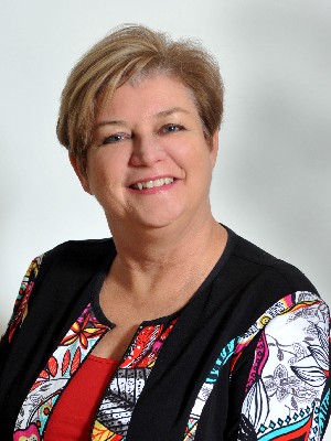 Diane Rennie, Sales Representative - Ottawa, ON