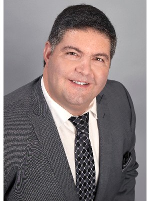 Bernard Saab, Residential and Commercial Real Estate Broker - Montréal (Pointe-Claire), QC