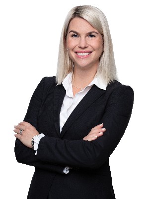 Lindsay Strom, Sales Representative - NEWMARKET, ON