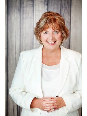 Debbie Martin, Real Estate Agent - NEWMARKET, ON