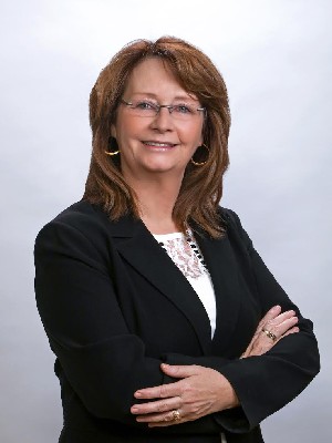 Doreen Moyst, Sales Representative - Mount Pearl, St. John's, NL