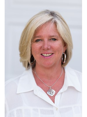 Lorna Whalen, Sales Representative - PORT MOODY, BC