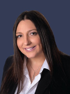 Lisa McInnis, Sales Representative - Toronto, ON